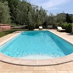 فيلة Villino Con Piscina *