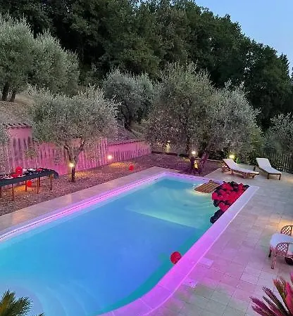 Villino Con Piscina فيلة