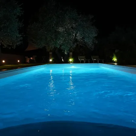 빌라 Villino Con Piscina 테르니