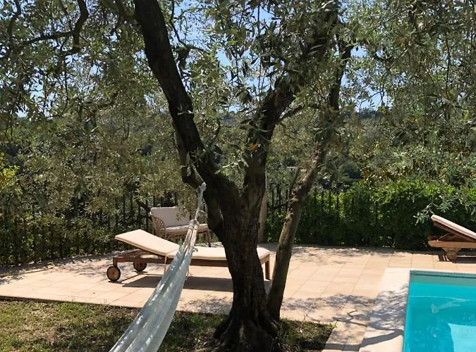 Villino Con Piscina Terni